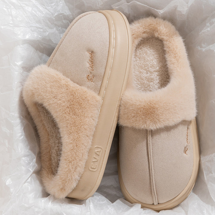 🍂Cosy Fluffy Slippers – Der Wintertrend 2025 ist da!